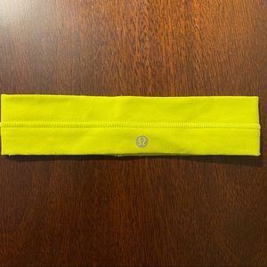 Lululemon Fly Away Tamer Headband